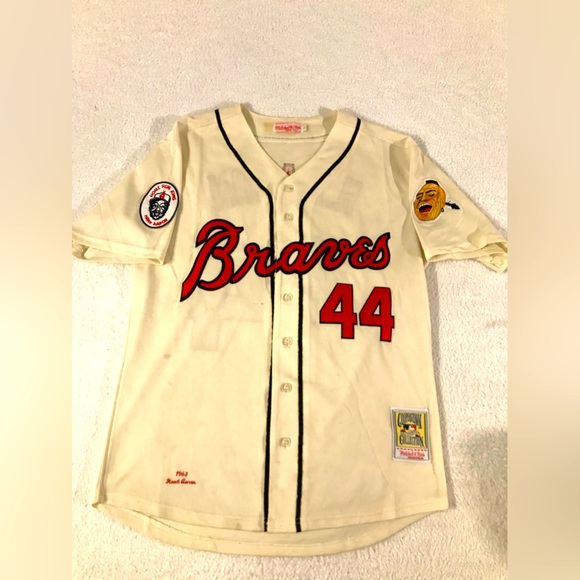 Hank Aaron Mitchell & Ness Cooperstown Classic Baseball Jersey - Picture 9 of 9